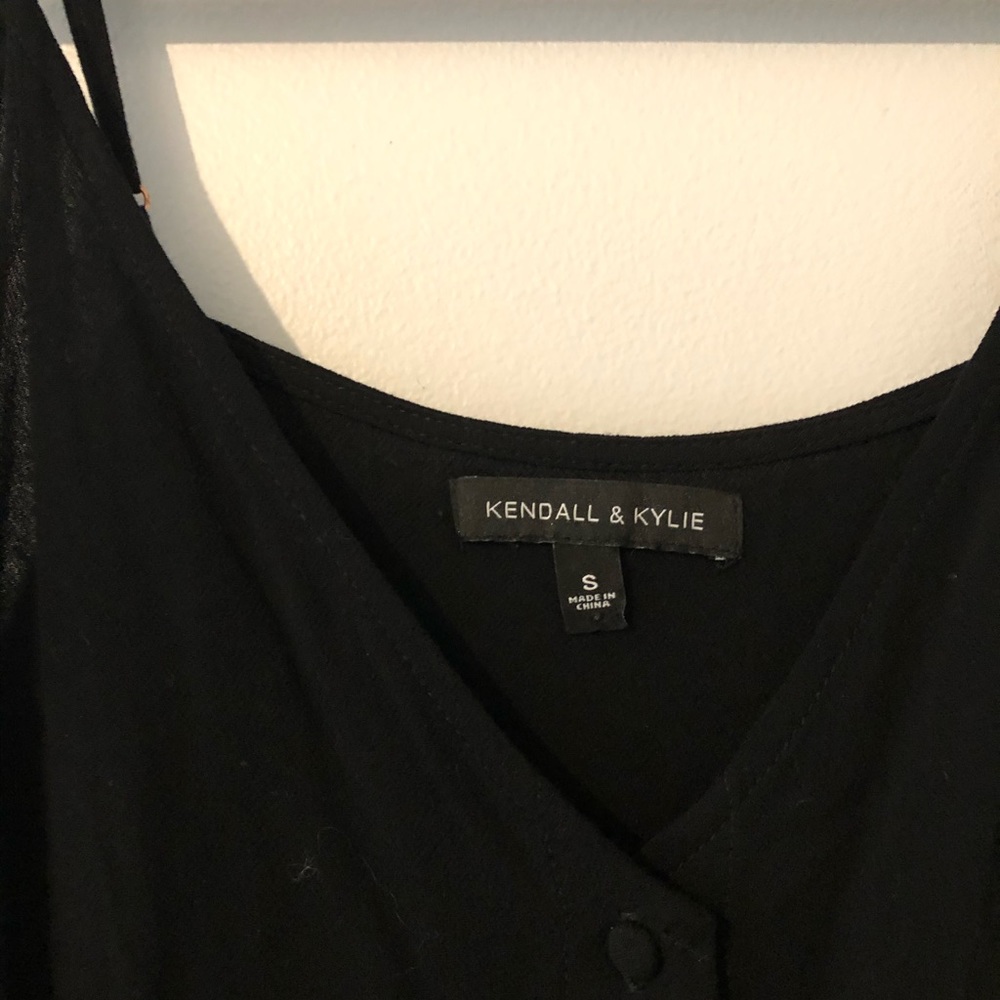 Kendal and Kylie dress